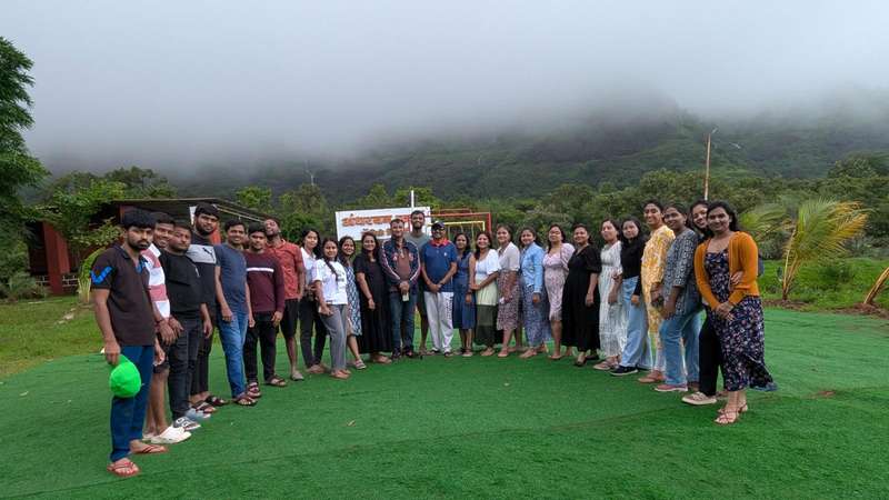 SST — Team celebration 11
